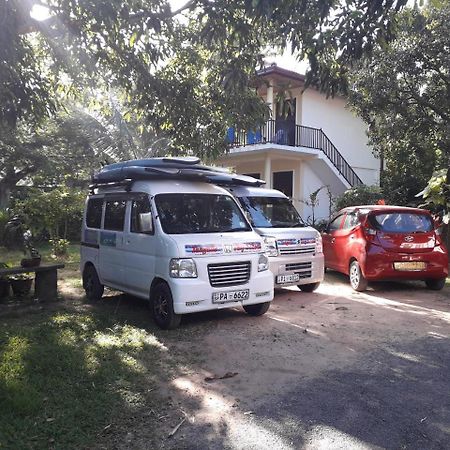 Golden Beach Rest Hotel Tangalle Exterior foto
