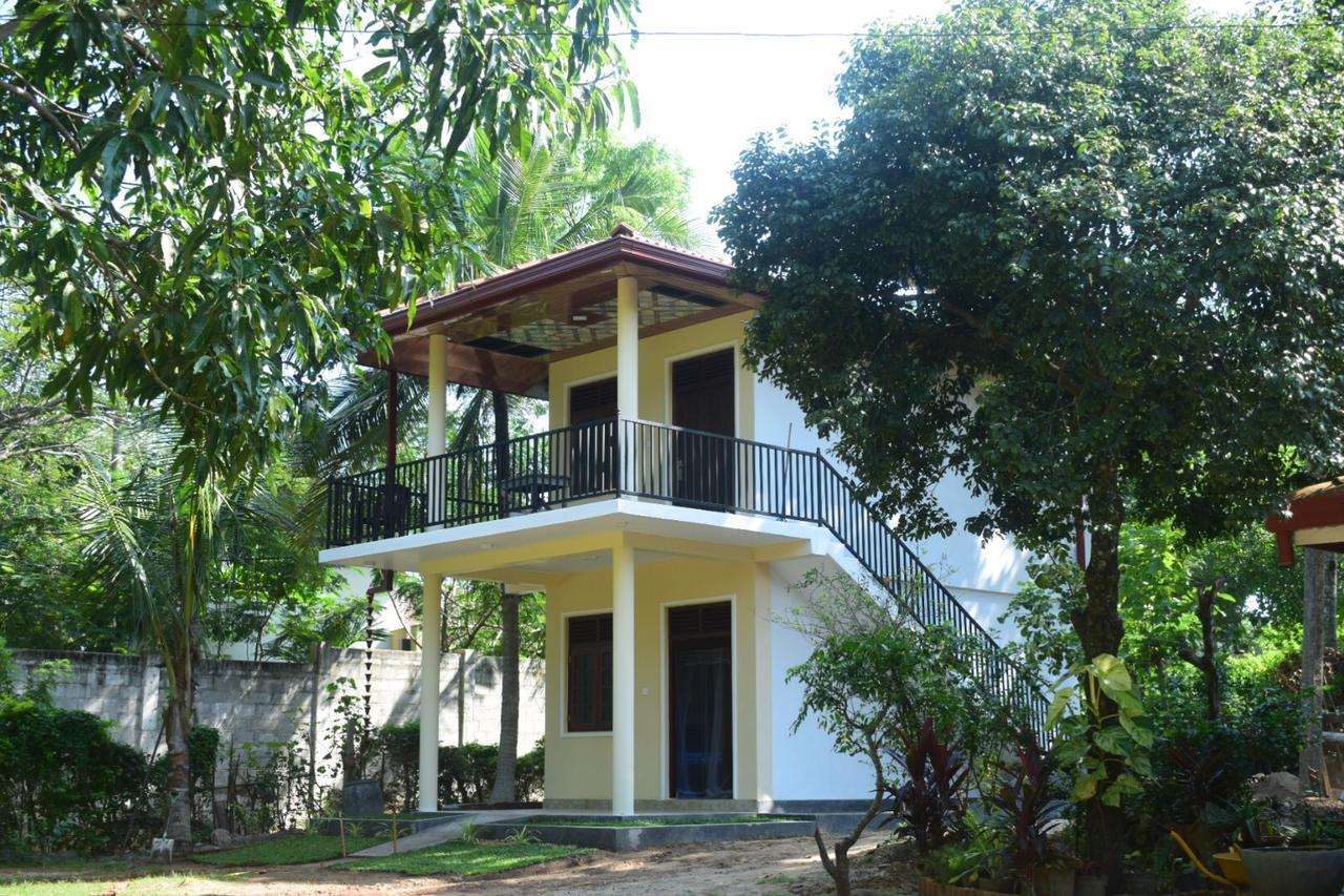 Golden Beach Rest Hotel Tangalle Exterior foto