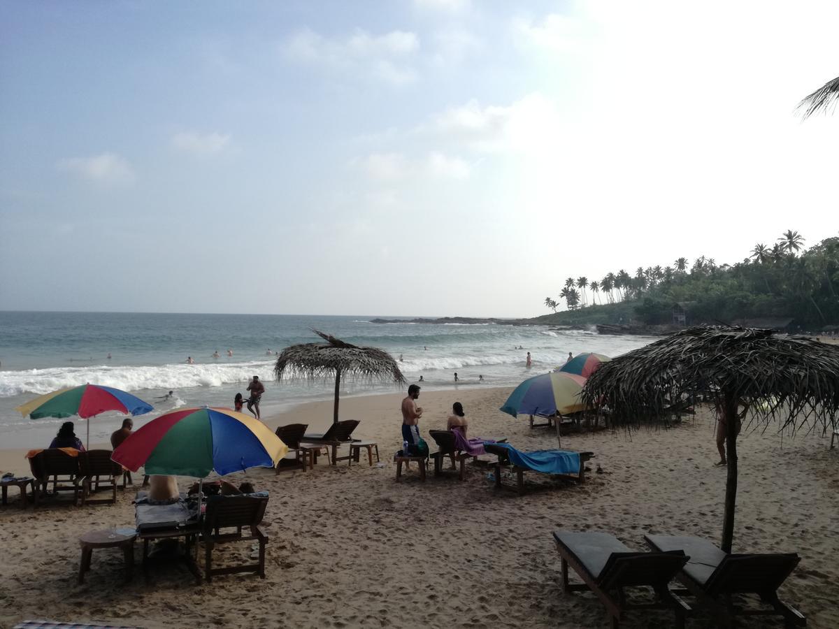 Golden Beach Rest Hotel Tangalle Exterior foto